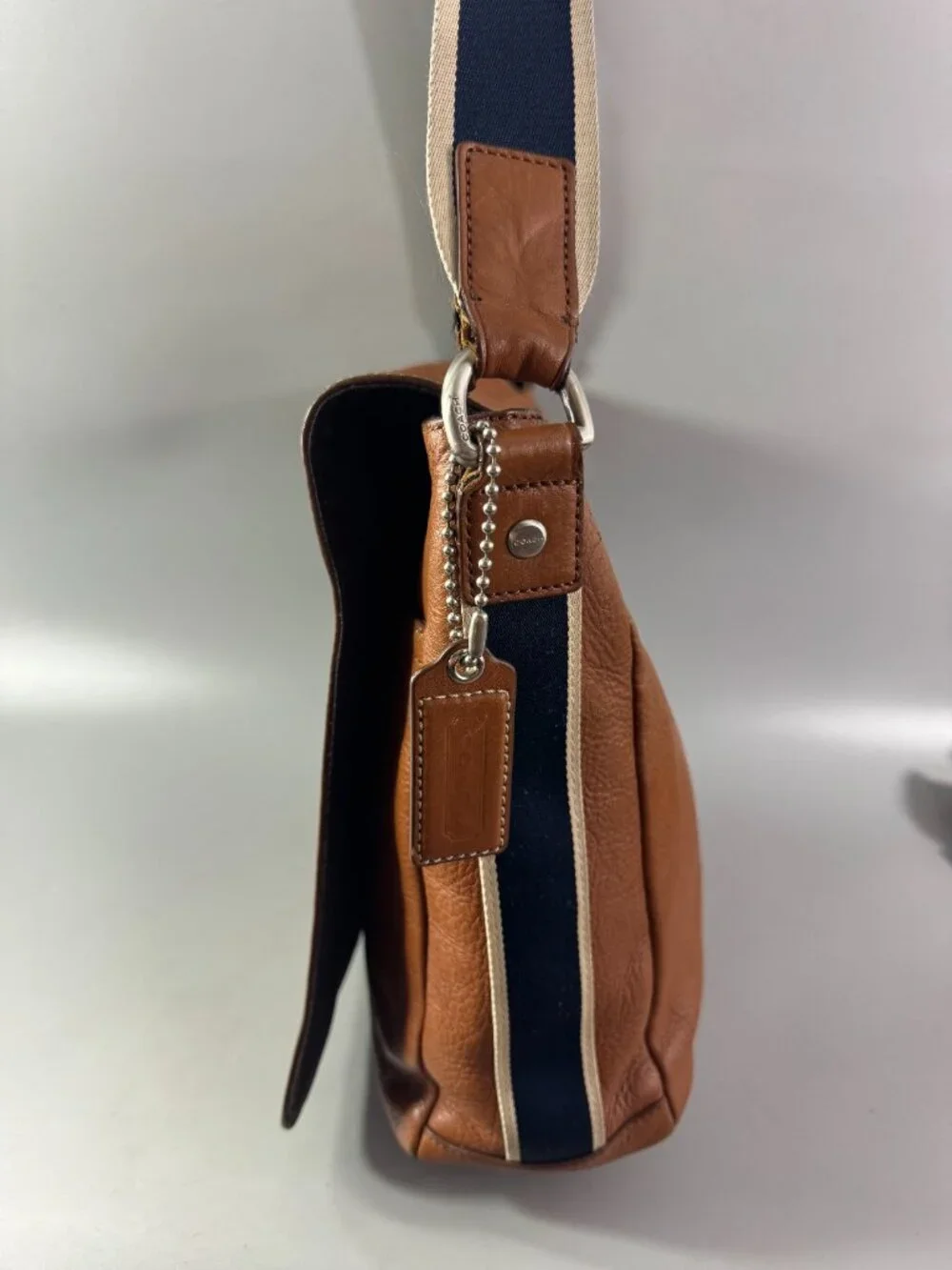 Authentic Coach F70555 Brown Leather Messenger Bag